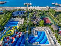 ROYAL HOLIDAY PALACE Pools & Beach